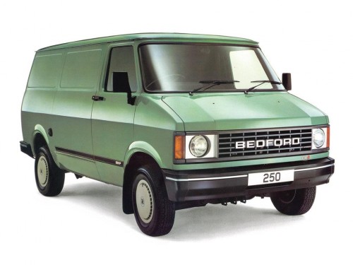 Характеристики цельнометаллического фургона Bedford CF 1.8 MT LWB (11.1969 - 01.1984): фото, размеры, грузоподъемность, масса, скорость, двигатель, топливо, отзывы