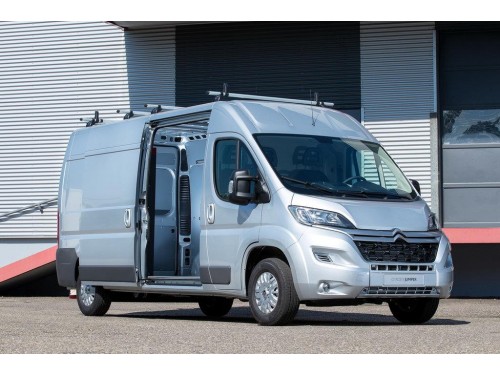 Характеристики грузового фургона Citroen Jumper 2.2 HDi MT L4H2MC11 4т (12.2021 - н.в.): фото, размеры, грузоподъемность, масса, скорость, двигатель, топливо, отзывы