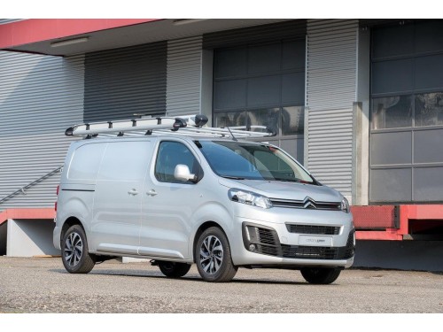 Характеристики грузового фургона Citroen Jumpy 1.6 HDi MT L2 Comfort 3т (03.2016 - 05.2019): фото, размеры, грузоподъемность, масса, скорость, двигатель, топливо, отзывы