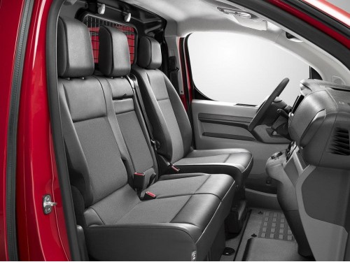 Характеристики грузового фургона Citroen Jumpy 1.6 HDi MT L2 Comfort 3т (03.2016 - 05.2019): фото, размеры, грузоподъемность, масса, скорость, двигатель, топливо, отзывы