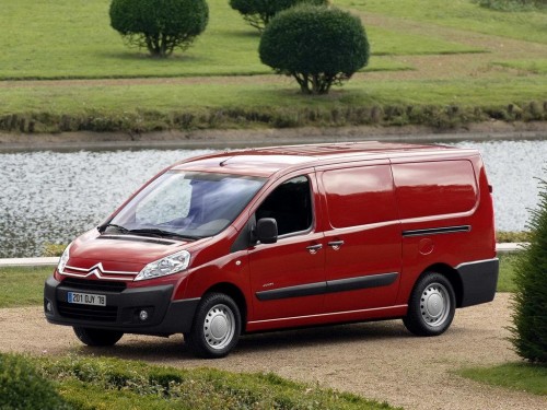 Характеристики грузового фургона Citroen Jumpy 2.0 MT L1H1 (04.2007 - 08.2013): фото, размеры, грузоподъемность, масса, скорость, двигатель, топливо, отзывы