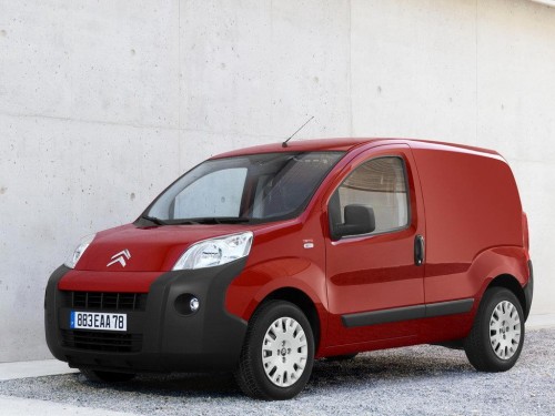 Характеристики грузового фургона Citroen Nemo 1.2 HDi MT (09.2010 - 09.2015): фото, размеры, грузоподъемность, масса, скорость, двигатель, топливо, отзывы