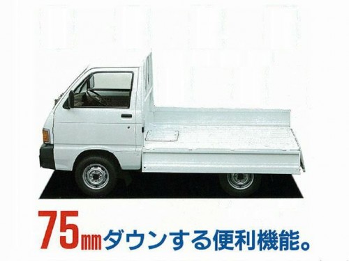 Характеристики грузового фургона Daihatsu Hijet Truck 660 Climber super Deluxe (08.1992 - 12.1993): фото, размеры, грузоподъемность, масса, скорость, двигатель, топливо, отзывы