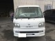 Характеристики грузового фургона Daihatsu Hijet Truck 660 Extra (01.2002 - 05.2003): фото, размеры, грузоподъемность, масса, скорость, двигатель, топливо, отзывы