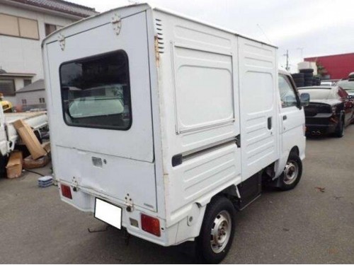 Характеристики грузового автомобиля Daihatsu Hijet Truck 660 canvas top van (01.1994 - 12.1998): фото, грузоподъемность, масса, скорость, двигатель, топливо, отзывы