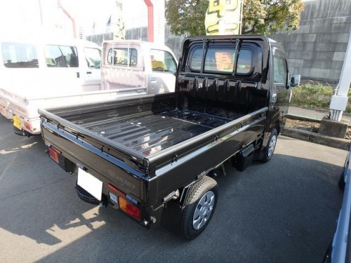 Характеристики грузового автомобиля Daihatsu Hijet Truck 660 Extra SA IIIt 3-Way 4WD (05.2018 - 09.2019): фото, грузоподъемность, масса, скорость, двигатель, топливо, отзывы