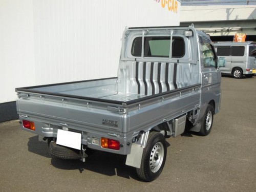 Характеристики грузового автомобиля Daihatsu Hijet Truck 660 air conditioner power steering special 3-way (12.2007 - 07.2010): фото, грузоподъемность, масса, скорость, двигатель, топливо, отзывы