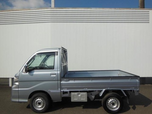 Характеристики грузового автомобиля Daihatsu Hijet Truck 660 Jumbo 3-way (08.2010 - 08.2014): фото, грузоподъемность, масса, скорость, двигатель, топливо, отзывы