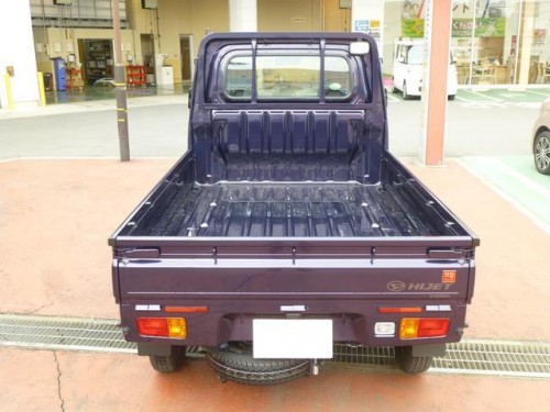 Характеристики бортового грузовика Daihatsu Hijet Truck 660 Compact Tail Lift 3-Way (10.2014 - 10.2017): фото, грузоподъемность, масса, скорость, двигатель, топливо, отзывы