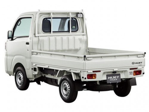 Характеристики бортового грузовика Daihatsu Hijet Truck 660 FRP Mid-Temp Refrigerator One Slide Door High Roof 4WD (10.2014 - 10.2017): фото, грузоподъемность, масса, скорость, двигатель, топливо, отзывы