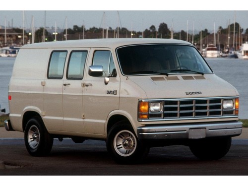 Характеристики грузового фургона Dodge Ram Van 3.9 AT 150 SWB Van 2.4t. (05.1986 - 04.1991): фото, размеры, грузоподъемность, масса, скорость, двигатель, топливо, отзывы