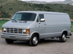 Dodge Ram Van 3.9 AT 150 SWB Van 2.4t. (05.1991 - 04.1993)
