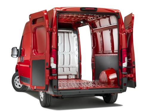 Характеристики грузового фургона Fiat Ducato 2.3 TD MT LWB H2 2.5t (03.2014 - н.в.): фото, размеры, грузоподъемность, масса, скорость, двигатель, топливо, отзывы