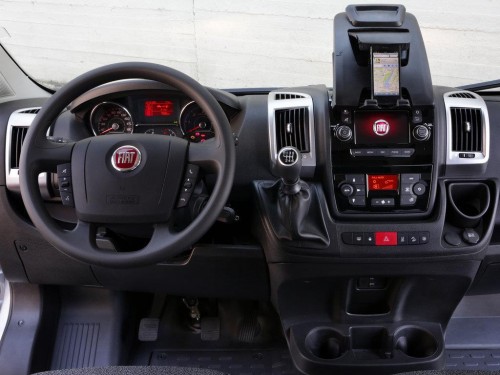 Характеристики грузового фургона Fiat Ducato 2.3 TD MT XLWB H3 4.0t Maxi (03.2014 - н.в.): фото, размеры, грузоподъемность, масса, скорость, двигатель, топливо, отзывы