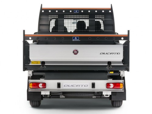 Характеристики грузового автомобиля Fiat Ducato 2.3 TD MTA S/C LWB 3.5t с бортовой платформой Maxi (03.2014 - н.в.): фото, грузоподъемность, масса, скорость, двигатель, топливо, отзывы