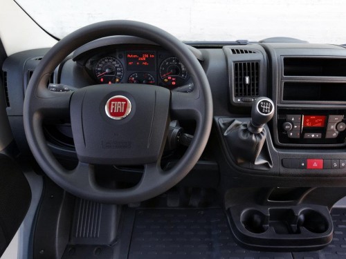 Характеристики грузового автомобиля Fiat Ducato 2.3 TD MTA S/C LWB 3.5t с бортовой платформой Maxi (03.2014 - н.в.): фото, грузоподъемность, масса, скорость, двигатель, топливо, отзывы