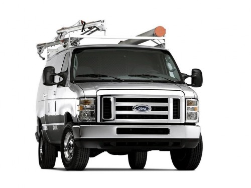 Характеристики грузового фургона Ford E-Series 4.6 AT E-250 Super Duty (04.2007 - 05.2014): фото, размеры, грузоподъемность, масса, скорость, двигатель, топливо, отзывы