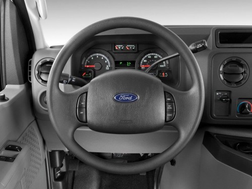 Характеристики грузового фургона Ford E-Series 4.6 AT E-250 Super Duty (04.2007 - 05.2014): фото, размеры, грузоподъемность, масса, скорость, двигатель, топливо, отзывы