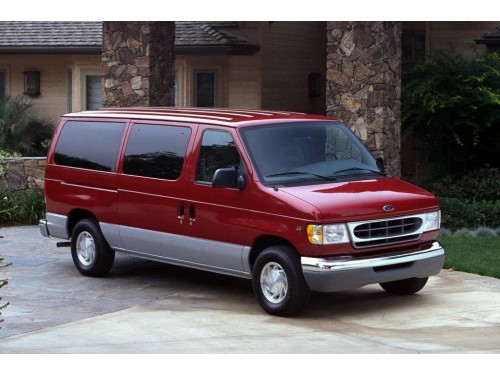 Характеристики минивэна Ford Econoline 4.6 AT E-150 XL (05.1997 - 07.2003): фото, места, вместимость, скорость, двигатель, топливо, отзывы