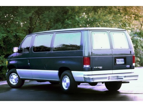 Характеристики минивэна Ford Econoline 4.6 AT E-150 XL (05.1997 - 07.2003): фото, места, вместимость, скорость, двигатель, топливо, отзывы