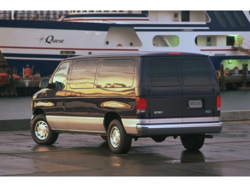 Характеристики минивэна Ford Econoline 7.3 TD AT E-350 Super Duty XLT Extended (05.1997 - 07.2003): фото, места, вместимость, скорость, двигатель, топливо, отзывы