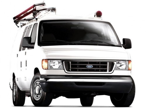 Характеристики грузового фургона Ford Econoline 6.8 AT E-350 Super Duty XLT Extended (08.2003 - 11.2007): фото, размеры, грузоподъемность, масса, скорость, двигатель, топливо, отзывы