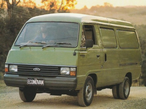 Характеристики цельнометаллического фургона Ford Econovan 1.6 MT SWB Econovan 80 (09.1979 - 08.1983): фото, размеры, грузоподъемность, масса, скорость, двигатель, топливо, отзывы