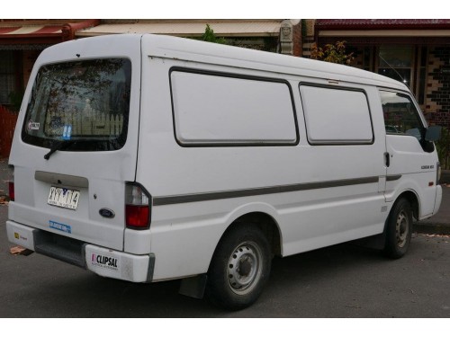 Характеристики цельнометаллического фургона Ford Econovan 2.0 MT Econovan MWB (06.1999 - 09.2005): фото, размеры, грузоподъемность, масса, скорость, двигатель, топливо, отзывы