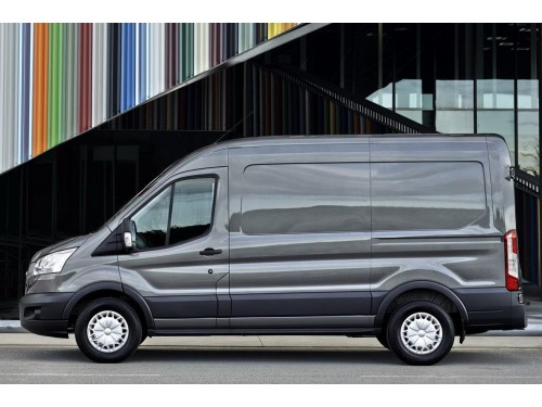 Характеристики грузового фургона Ford Transit 2.2 MT FWD L3 H3 310 (09.2019 - н.в.): фото, размеры, грузоподъемность, масса, скорость, двигатель, топливо, отзывы