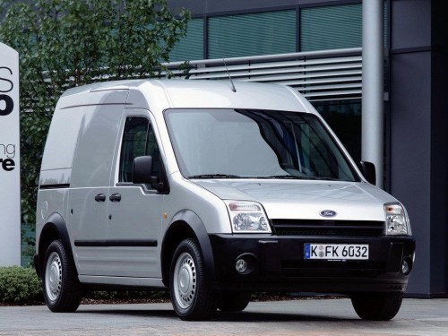 Характеристики грузового фургона Ford Transit Connect 1.8 TDDi MT L1 T220 Connect (09.2001 - 02.2009): фото, размеры, грузоподъемность, масса, скорость, двигатель, топливо, отзывы