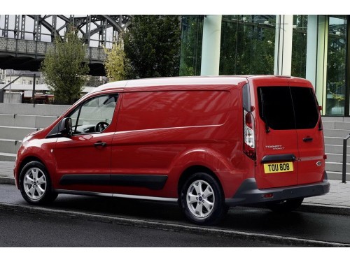 Характеристики грузового фургона Ford Transit Connect 1.0 EcoBoost MT L1 200 Basis (01.2014 - 08.2018): фото, размеры, грузоподъемность, масса, скорость, двигатель, топливо, отзывы