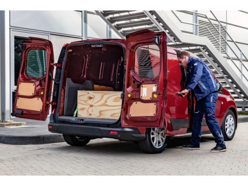 Характеристики грузового фургона Ford Transit Connect 1.0 EcoBoost MT L1 200 Basis (09.2018 - н.в.): фото, размеры, грузоподъемность, масса, скорость, двигатель, топливо, отзывы