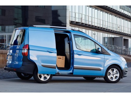 Характеристики цельнометаллического фургона Ford Transit Courier 1.5 TDCi MT Basis (05.2015 - 04.2018): фото, размеры, грузоподъемность, масса, скорость, двигатель, топливо, отзывы