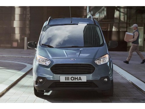 Характеристики цельнометаллического фургона Ford Transit Courier 1.0 EcoBoost MT Basis (05.2018 - н.в.): фото, размеры, грузоподъемность, масса, скорость, двигатель, топливо, отзывы