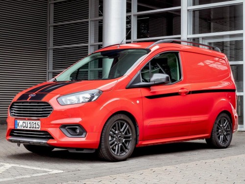 Характеристики цельнометаллического фургона Ford Transit Courier 1.0 EcoBoost MT Trend (05.2018 - н.в.): фото, размеры, грузоподъемность, масса, скорость, двигатель, топливо, отзывы