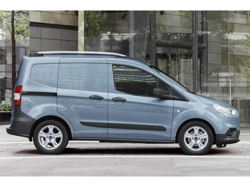 Характеристики цельнометаллического фургона Ford Transit Courier 1.0 EcoBoost MT Trend (05.2018 - н.в.): фото, размеры, грузоподъемность, масса, скорость, двигатель, топливо, отзывы