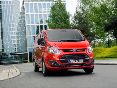 Характеристики грузового фургона Ford Transit Custom 2.2 MT FWD L1 H1 250 (08.2018 - 08.2019): фото, размеры, грузоподъемность, масса, скорость, двигатель, топливо, отзывы