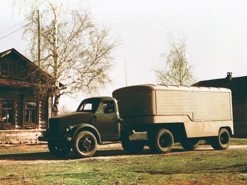 Характеристики тягача ГАЗ 51 3.5 MT Седельный тягач (05.1955 - 04.1975): фото, размеры, грузоподъемность, масса, скорость, двигатель, топливо, отзывы
