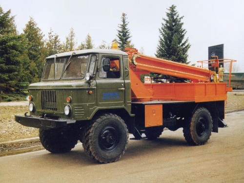 Характеристики тягача ГАЗ 66 4.3 MT Лебедка (01.1985 - 01.1996): фото, размеры, грузоподъемность, масса, скорость, двигатель, топливо, отзывы