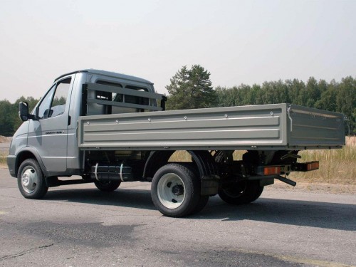 Характеристики бортового грузовика ГАЗ ГАЗель 2.7 MT ГАЗ-172414 Стандартное шасси, тент 5+1 (05.2017 - н.в.): фото, грузоподъемность, масса, скорость, двигатель, топливо, отзывы