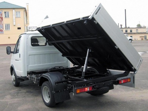 Характеристики грузового автомобиля ГАЗ САЗ 3512 2.8 MT САЗ-335122 Стандартное шасси 5+1 (04.2013 - 09.2018): фото, грузоподъемность, масса, скорость, двигатель, топливо, отзывы