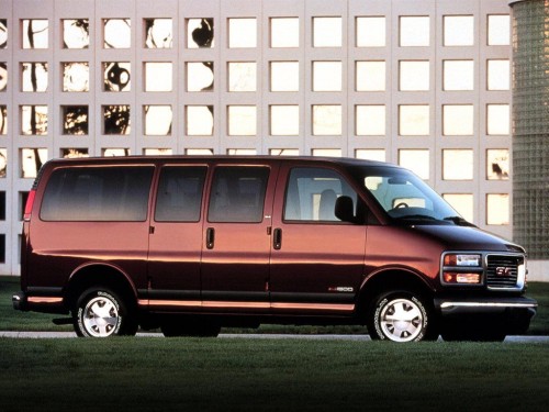 Характеристики минивэна GMC Savana 5.7 AT 3500 Series LWB (01.1996 - 01.2002): фото, места, вместимость, скорость, двигатель, топливо, отзывы