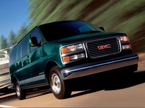 Характеристики минивэна GMC Savana 8.1 AT 3500 Series SWB (01.1996 - 01.2002): фото, места, вместимость, скорость, двигатель, топливо, отзывы