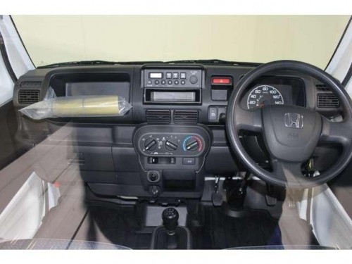 Характеристики бортового грузовика Honda Acty Truck 660 Fresh Delivery Series Dry U Type 4WD (04.2015 - 04.2021): фото, грузоподъемность, масса, скорость, двигатель, топливо, отзывы