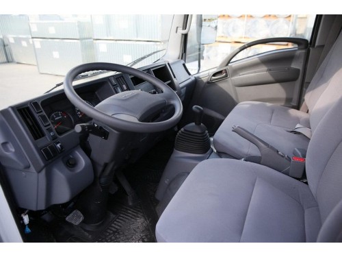 Характеристики тягача Isuzu Elf 3.5 MT 4x2 Short 3.5т (10.2014 - н.в.): фото, размеры, грузоподъемность, масса, скорость, двигатель, топливо, отзывы