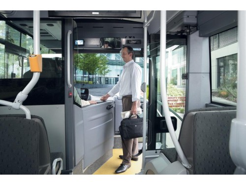 Характеристики автобуса Iveco Crossway 8.7 AT4 Line/Pop/Pro 10.8 (03.2013 - н.в.): фото, места, схема, вместимость, скорость, двигатель, топливо, масса, отзывы