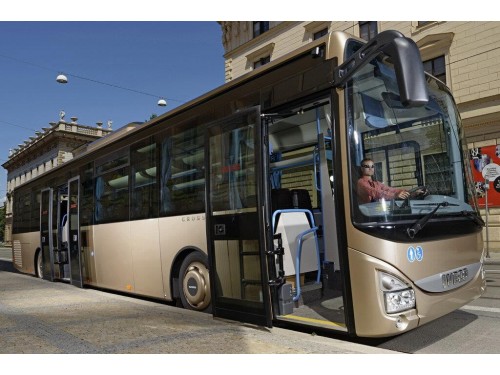Характеристики автобуса Iveco Crossway 8.7 AT4 Line/Pop 13 Natural Power (03.2017 - н.в.): фото, места, схема, вместимость, скорость, двигатель, топливо, масса, отзывы
