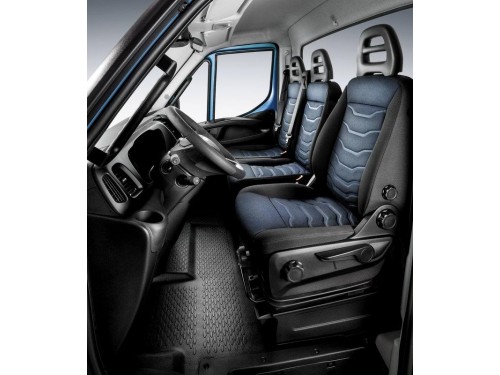 Характеристики грузового автомобиля Iveco Daily 2.3 AT 4100 (07.2014 - н.в.): фото, грузоподъемность, масса, скорость, двигатель, топливо, отзывы