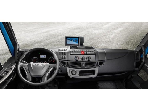 Характеристики седельного тягача Iveco EuroCargo 5.9 MT 4x2 190L L7 (09.2015 - н.в.): фото, размеры, грузоподъемность, масса, скорость, двигатель, топливо, отзывы