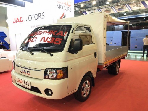 Характеристики грузового автомобиля JAC N35 2.0 MT (07.2020 - н.в.): фото, грузоподъемность, масса, скорость, двигатель, топливо, отзывы